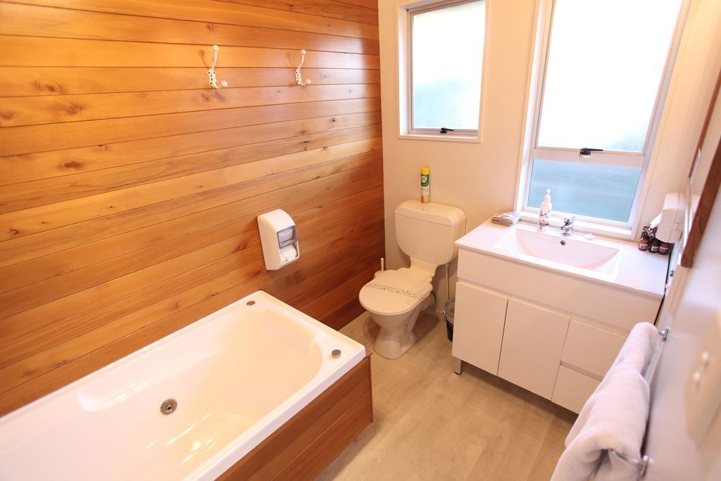 Aspen On King Motel Timaru Room photo